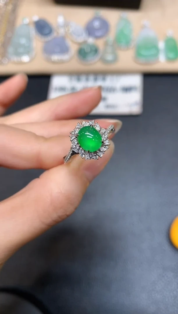 【闪购商品】翡翠戒指18K金镶嵌【无服务费