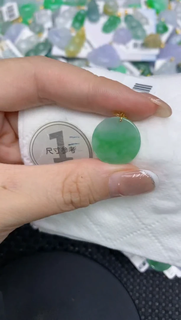 颈饰18K金镶嵌翡翠11111111