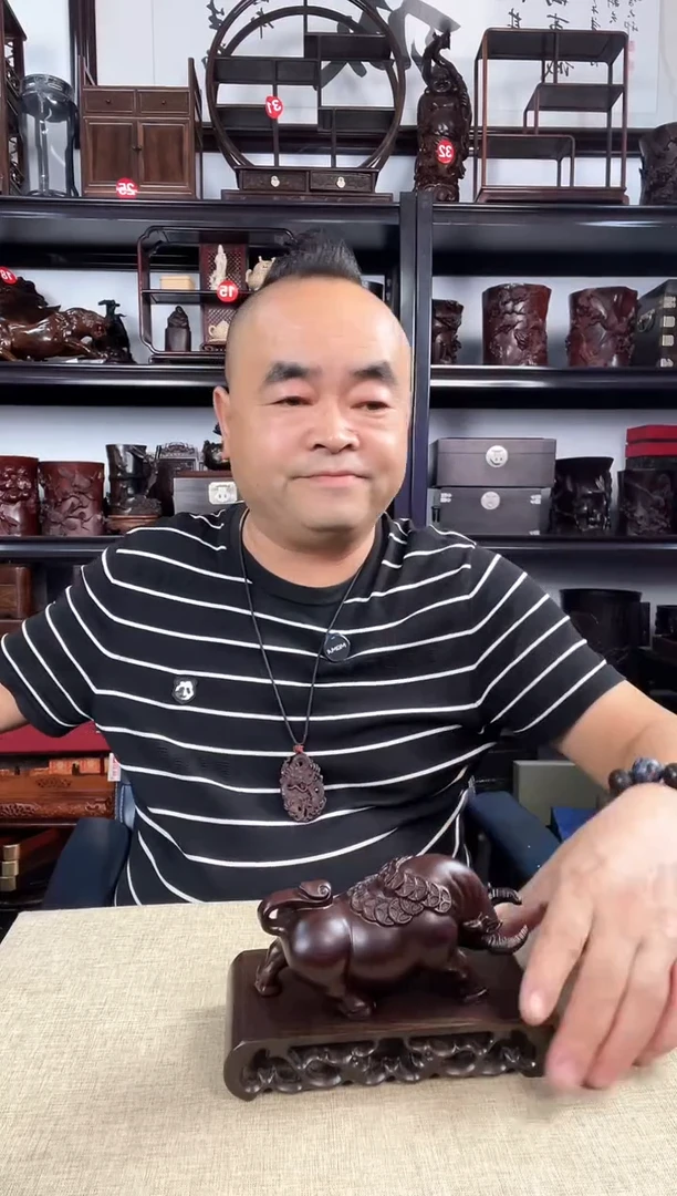 木1219+小牛老李红木工艺品