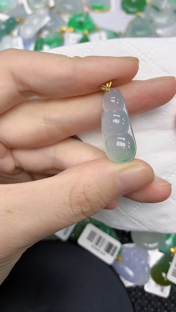 颈饰18K金镶嵌翡翠11111111111