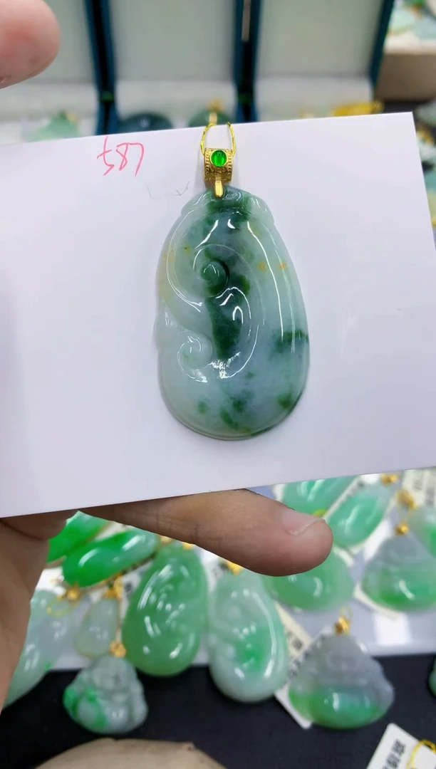 颈饰未镶嵌翡翠111111111