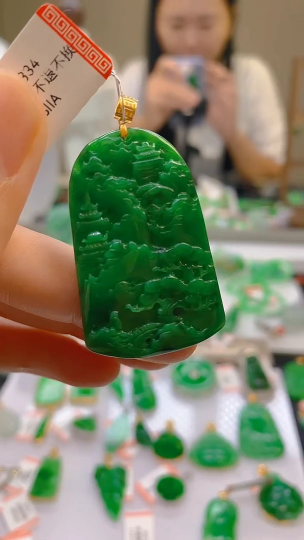 翡翠18K金镶嵌颈饰24小时鉴赏期 超时不退不换