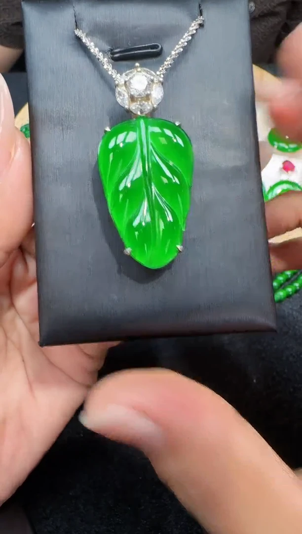 未镶嵌定制翡翠翡翠吊坠316