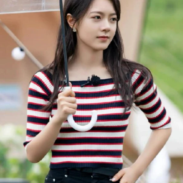 全新未使用 Valentino/华伦天奴 条纹短款针织毛衣/L