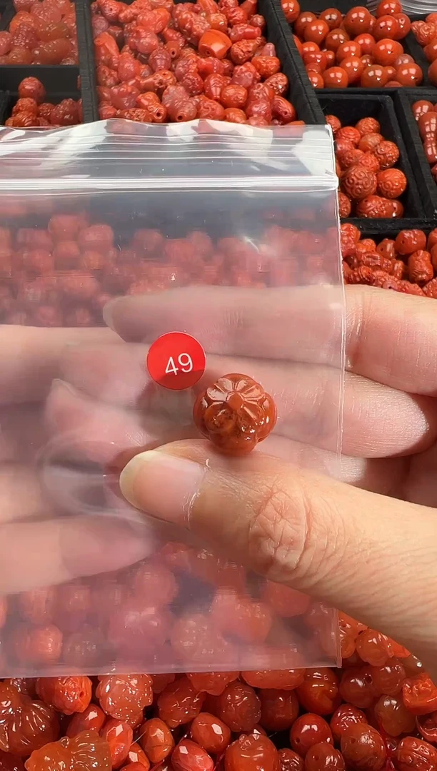 颈饰未镶嵌南红玛瑙1