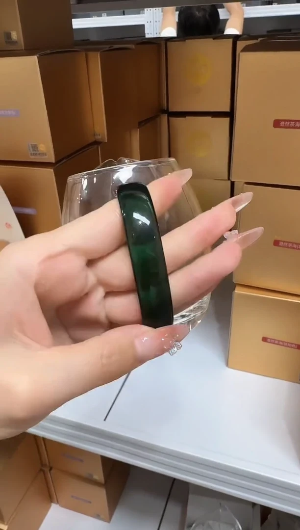 @@禾器晶彩澄然墨绿色