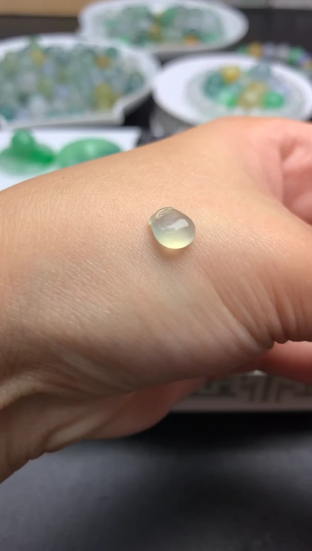 【闪购商品】定制翡翠未镶嵌毛货
