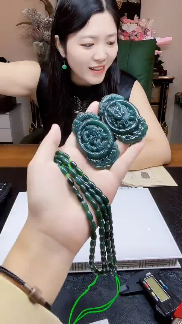 未镶嵌定制翡翠吊坠244