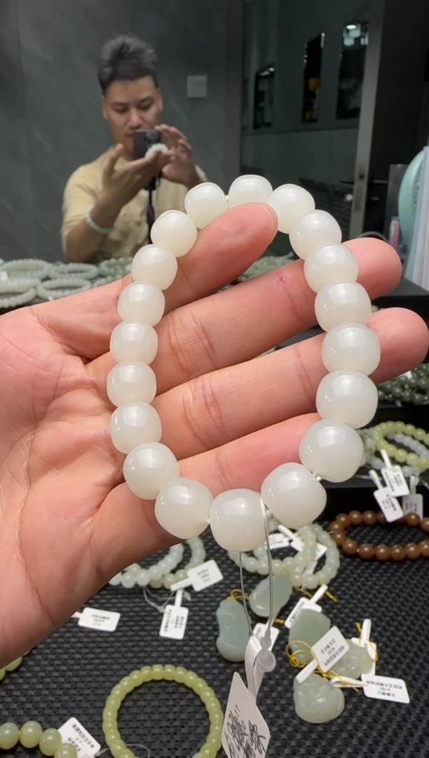 未镶嵌手串和田玉棟?黑山手串卡10x11 老型