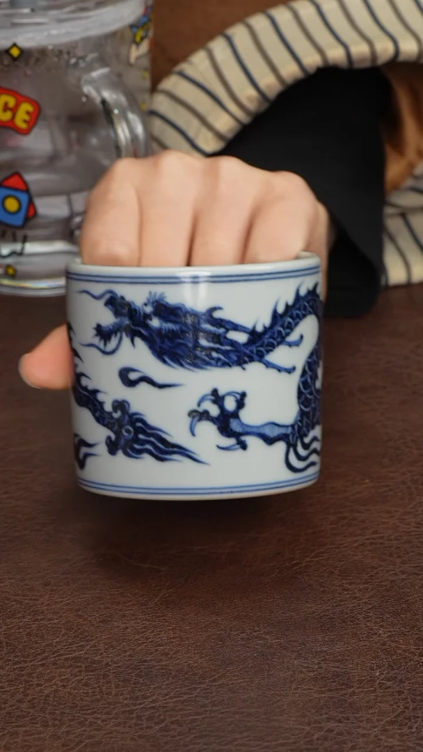 素月明河青花龙纹直口杯