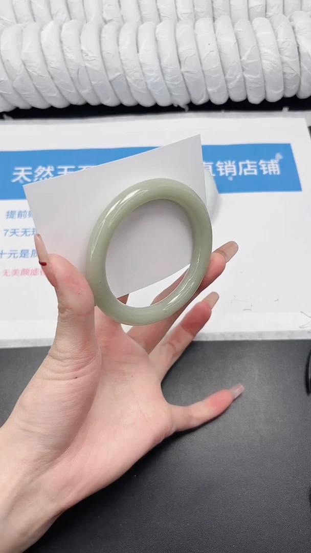 未镶嵌手镯石英质玉118-60.3DY