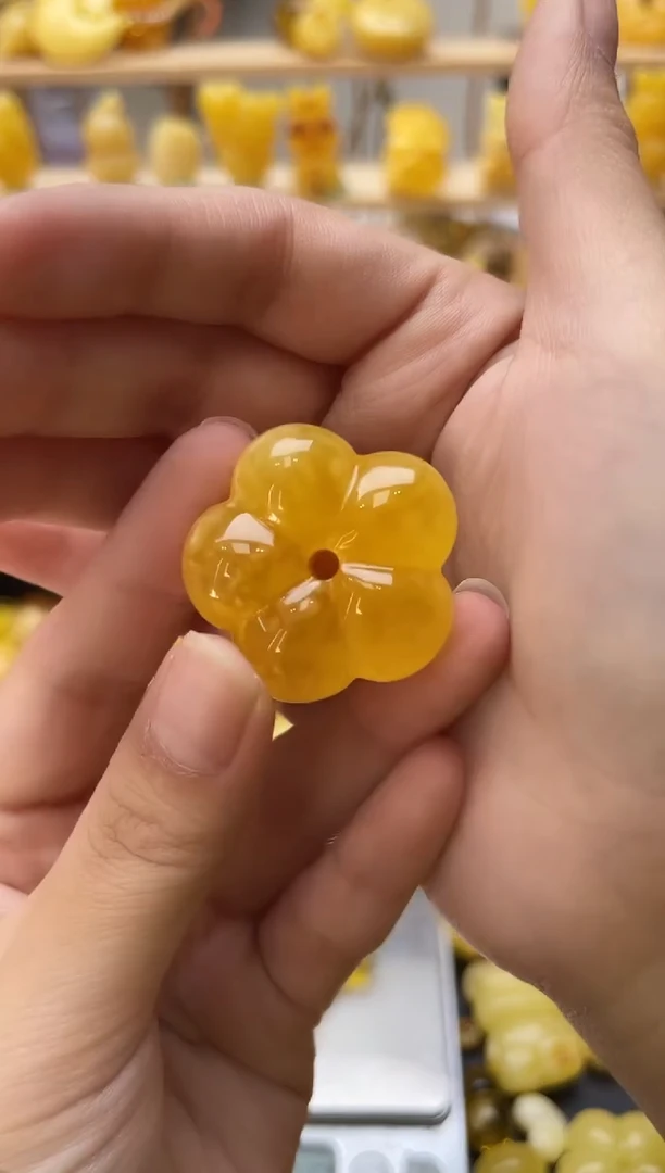 琥珀未镶嵌珠宝奇石040琥珀蜜蜡微瑕