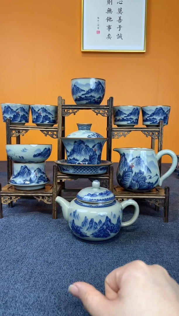 天***張千里江山壶1个