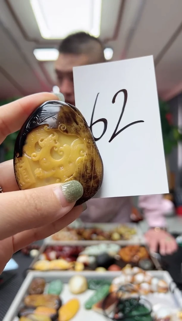 【闪购商品】和田玉把件未镶嵌多样性发货其中发一