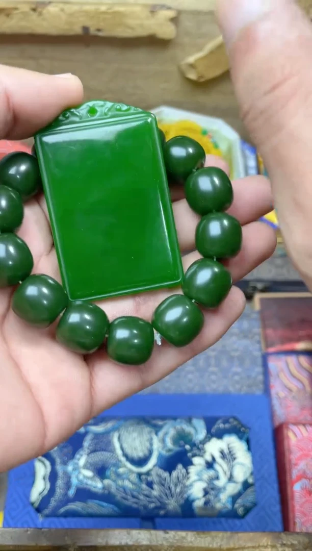 【闪购商品】和田玉手链未镶嵌点击链接下单即可