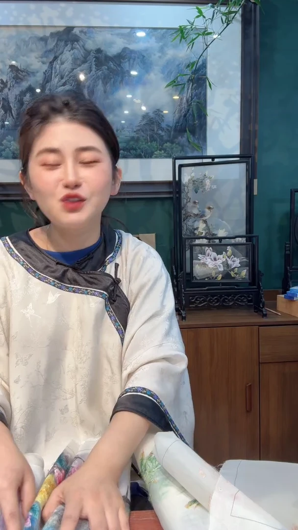 刺绣米*非遗苏绣手工刺绣单面绣蓝玫瑰