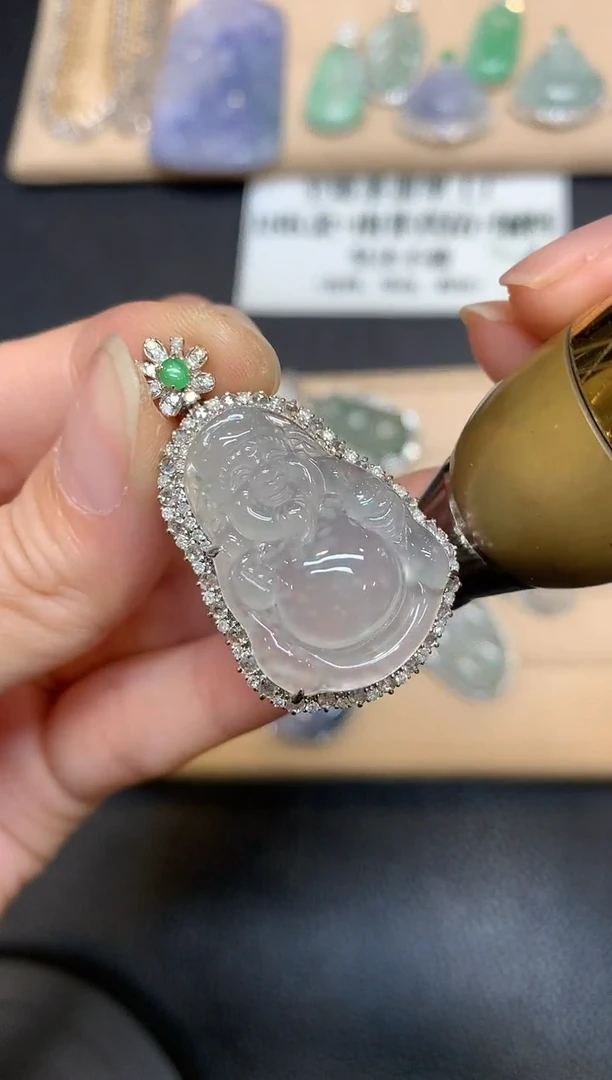 【闪购商品】翡翠颈饰18K金镶嵌财神【无服务费