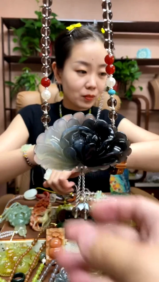 未镶嵌岫玉吊坠·