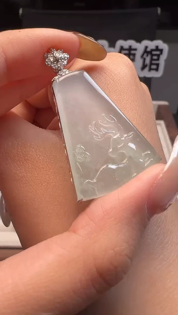 吊坠(不含链)18K金镶嵌翡翠缅甸珠宝严选