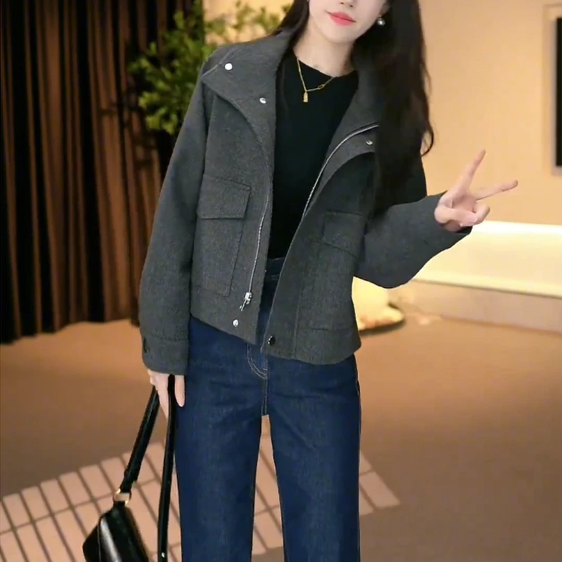 设计感90绒羽绒毛呢外套女2024冬季高级感时尚宽松羽绒短外套上衣