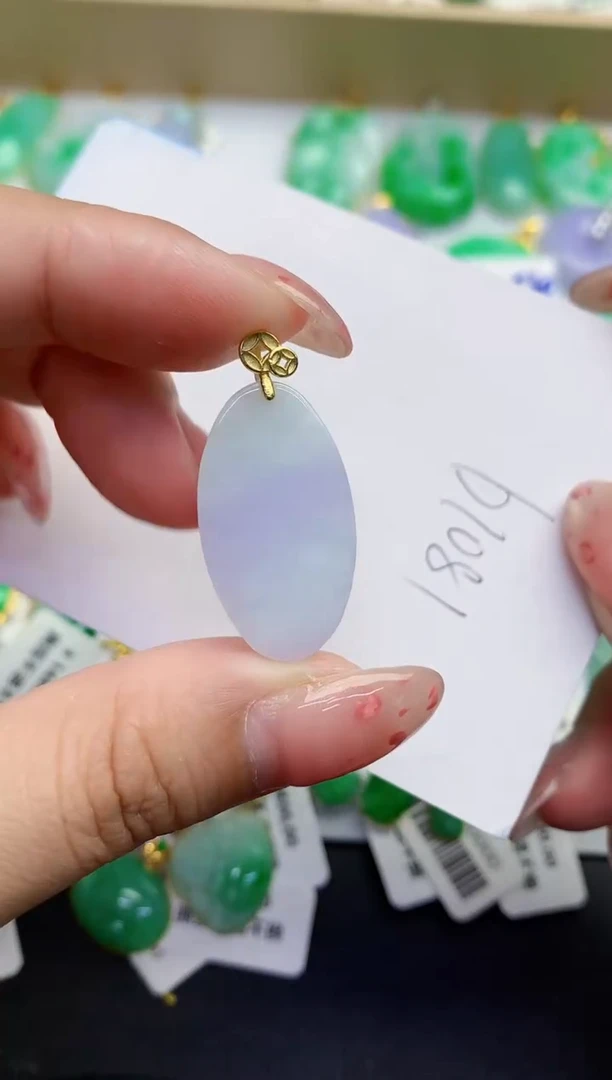 翡翠未镶嵌颈饰缅甸天然翡翠A货