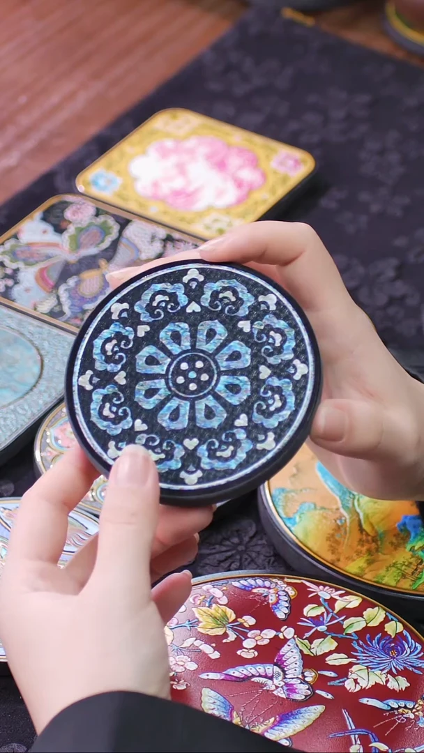 壹藏贰宝幻夜图案杯垫一片