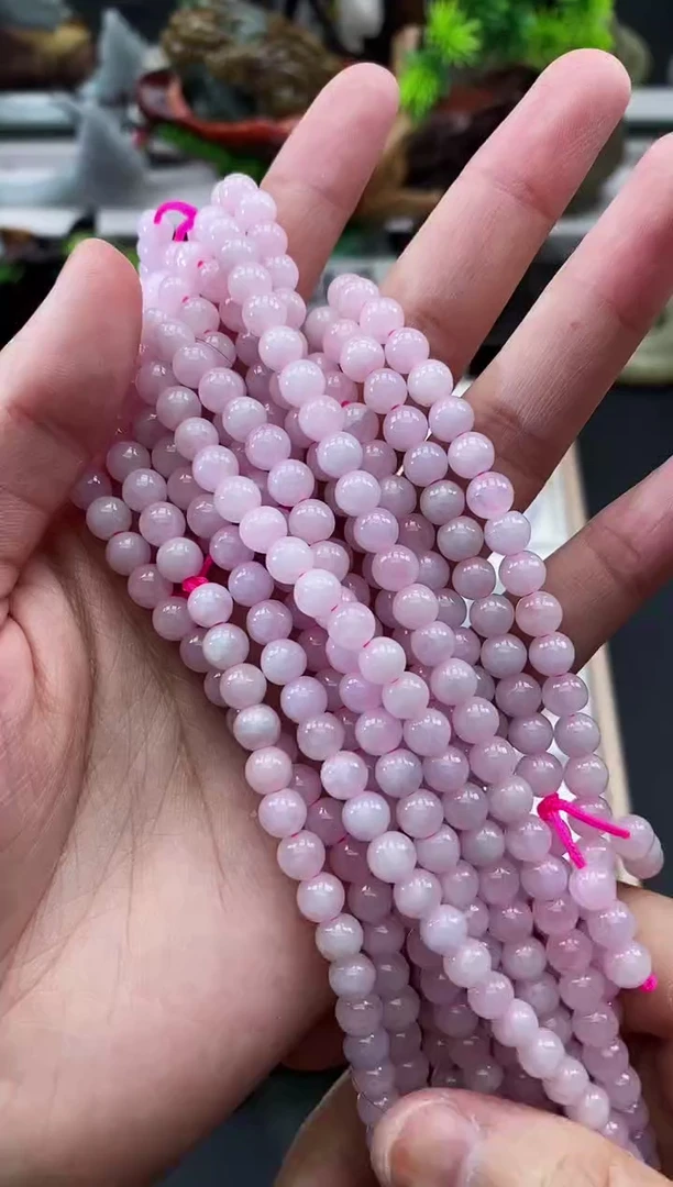 颈饰未镶嵌翡翠天然缅甸A货翡翠随机发一件