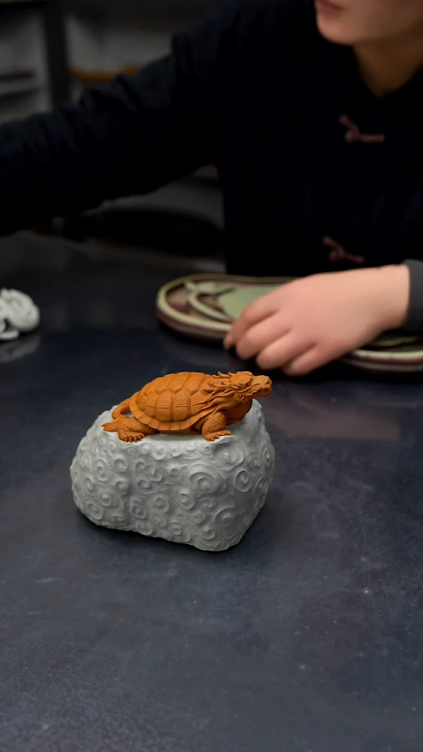 【闪购商品】松花石底座龙龟茶宠摆件