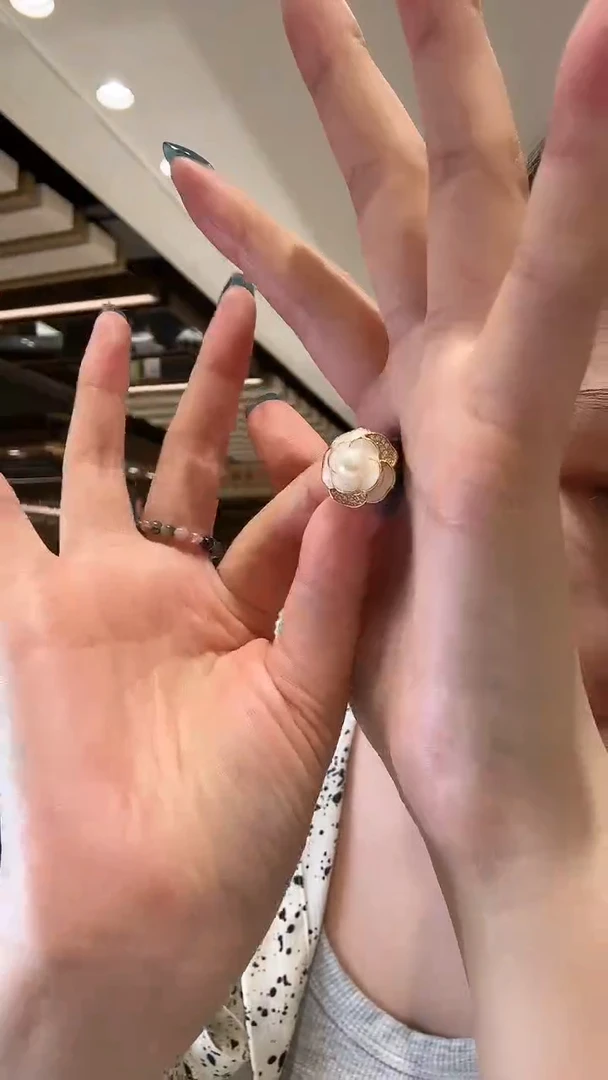 合金耳饰淡水珍珠山茶花耳钉mq