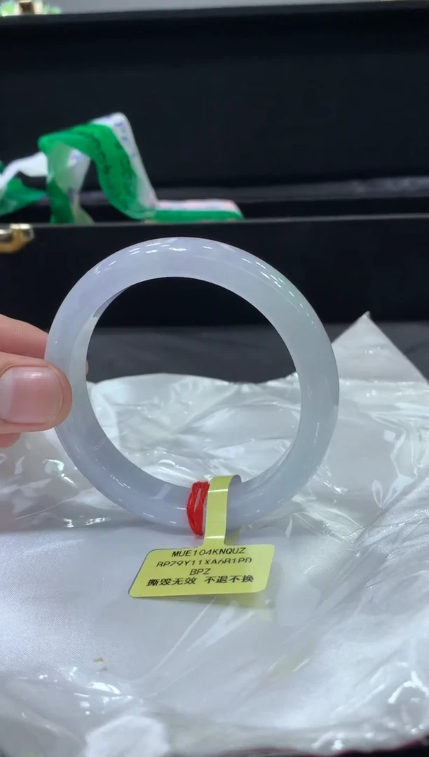 未镶嵌手镯翡翠翡翠手镯