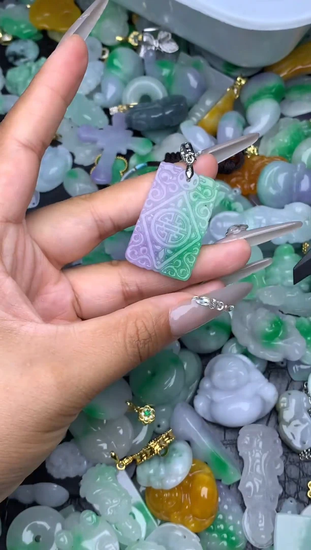 翡翠未镶嵌颈饰天然缅甸翡翠吊坠