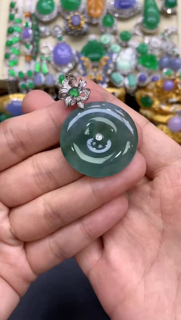 颈饰18K金镶嵌翡翠531-中国好珍宝