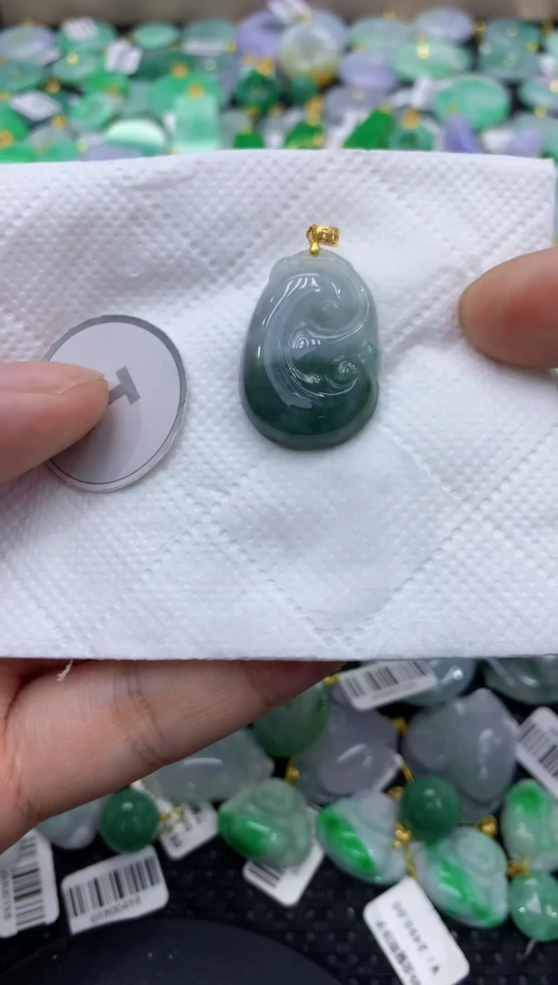 颈饰未镶嵌翡翠天然缅甸翡翠A货