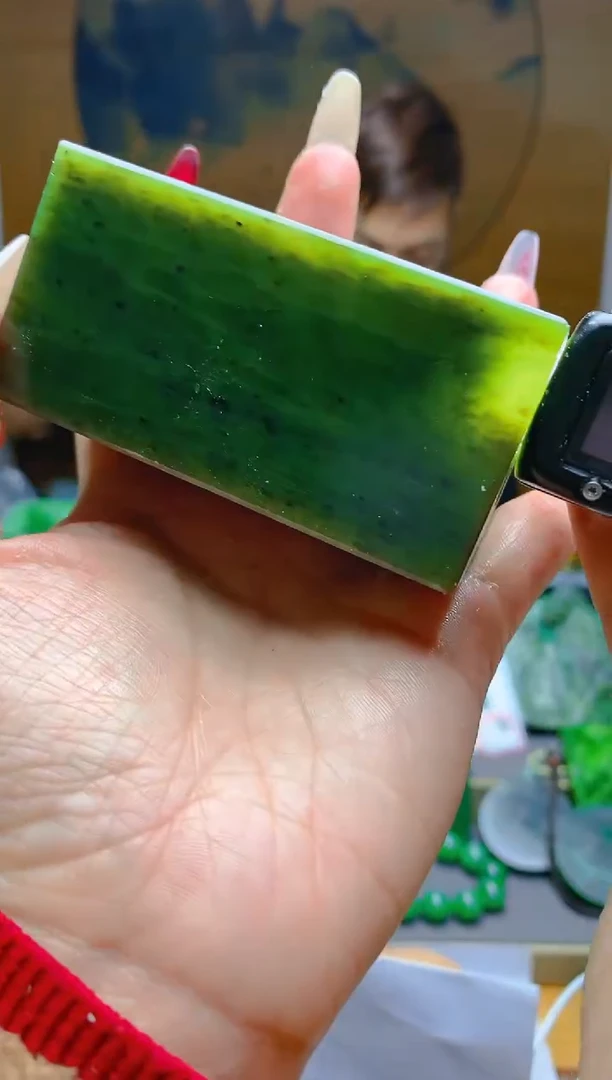 【闪购商品】和田玉（碧玉）珠宝半成品未镶嵌随机发货拍一发一