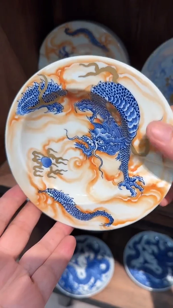 【初谨】青花矾红龙纹雪茄缸-口