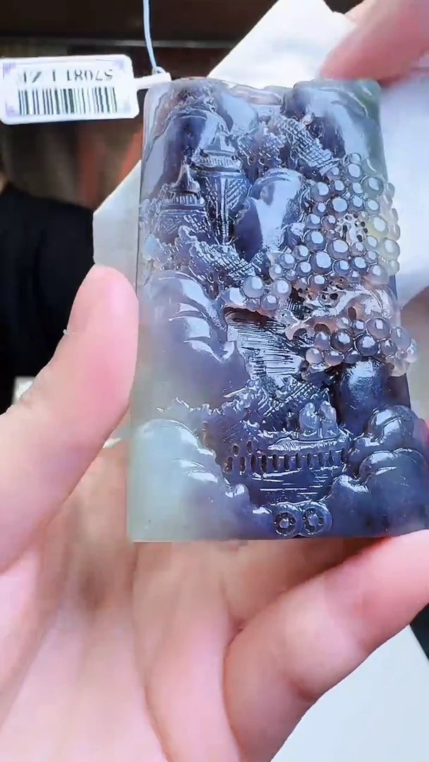 定制和田玉玉润名家天然和田玉（拍一发一）