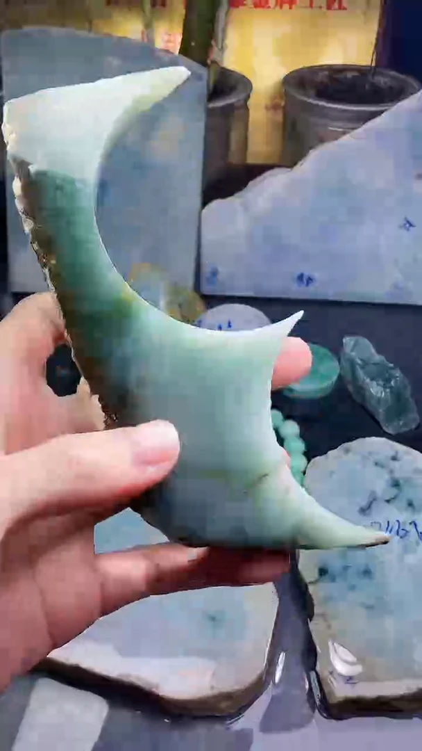 未镶嵌挂件翡翠小雨84