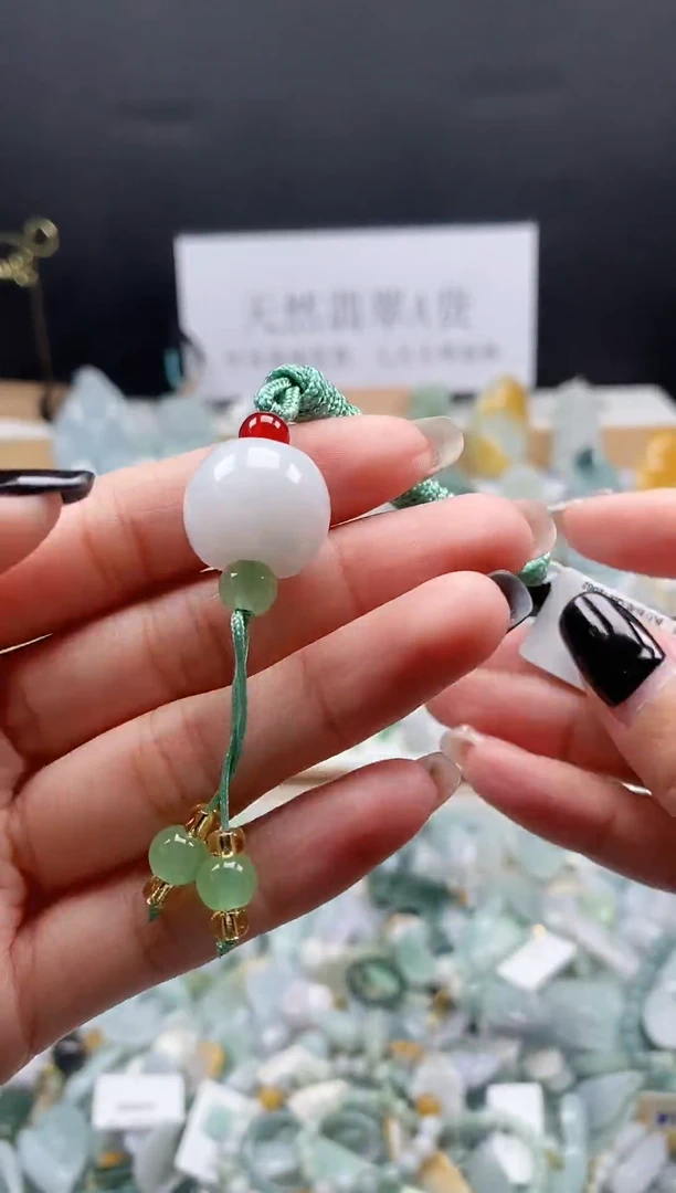 翡翠未镶嵌吊坠(不含链)10转运珠