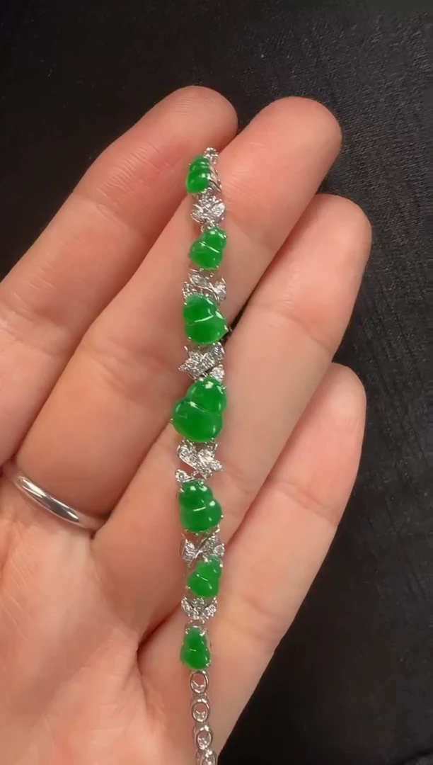 18K金镶嵌手链翡翠125葫芦一条