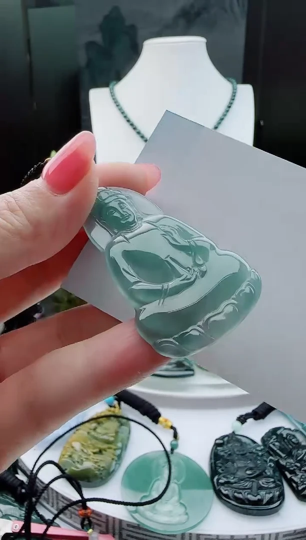 【闪购商品】翡翠颈饰未镶嵌多样性随机一件发货