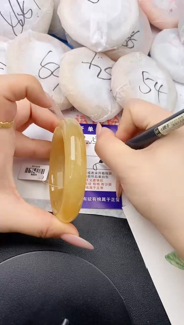 未镶嵌手镯石英质玉w59-HB58+