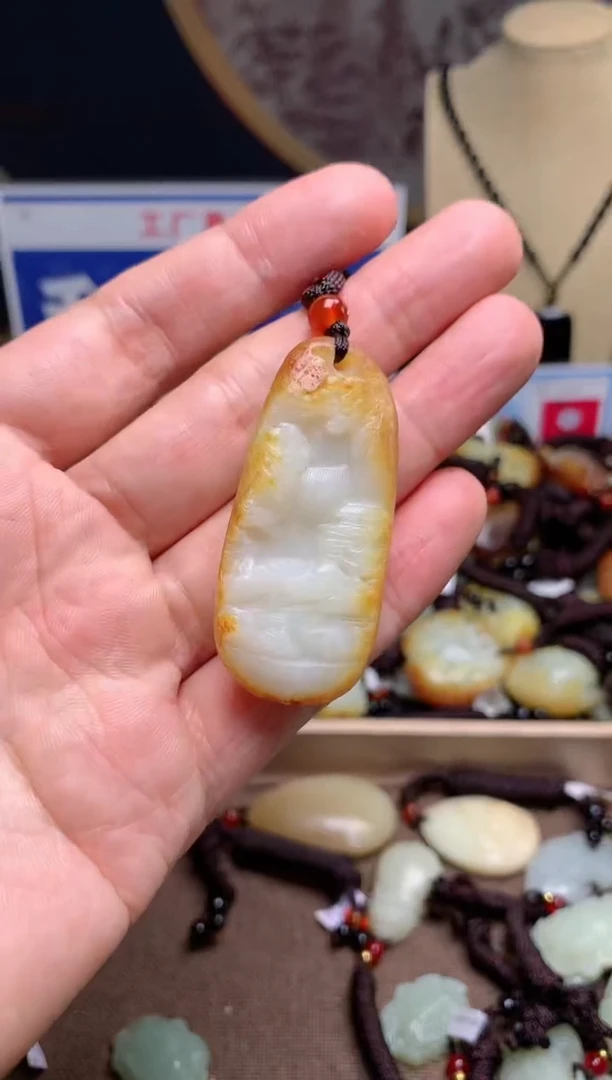 【闪购商品】和田玉颈饰未镶嵌1