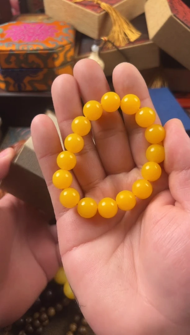 蜜蜡颈饰未镶嵌..................