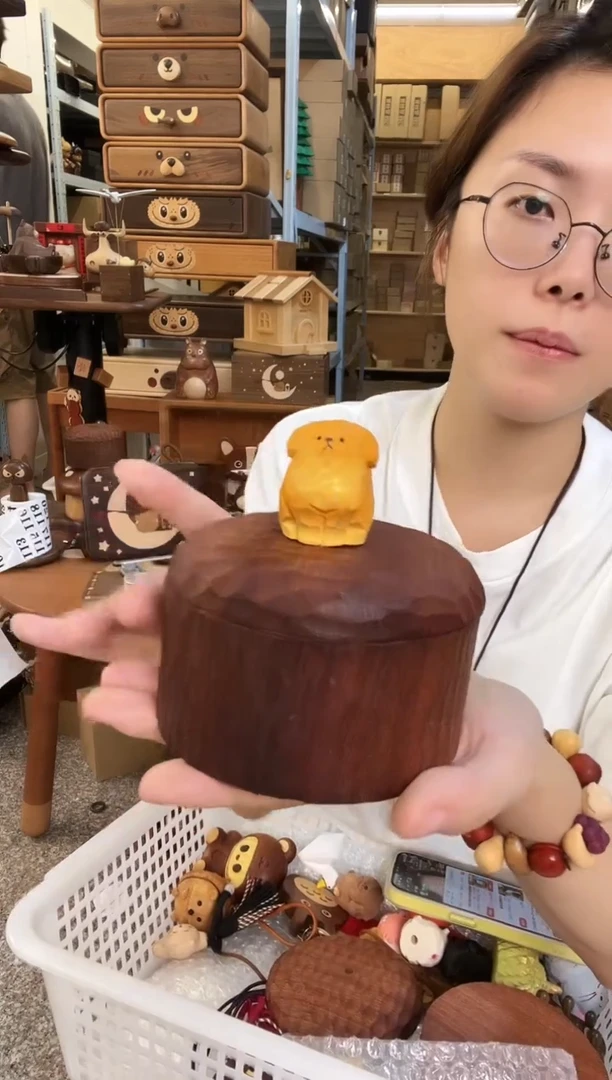 木手雕金毛收纳罐