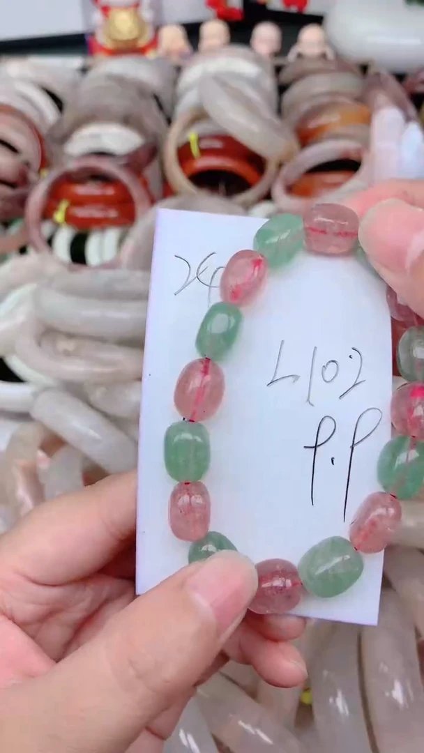 未镶嵌手镯石英质玉L102大粉绿