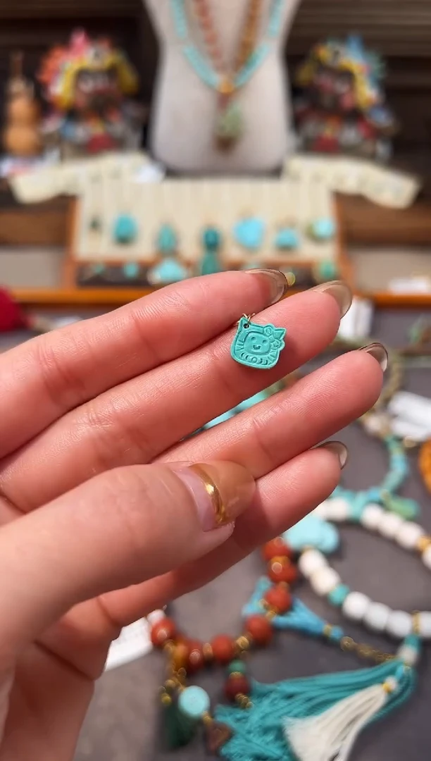 18K金镶嵌绿松石提溜绿松石提溜