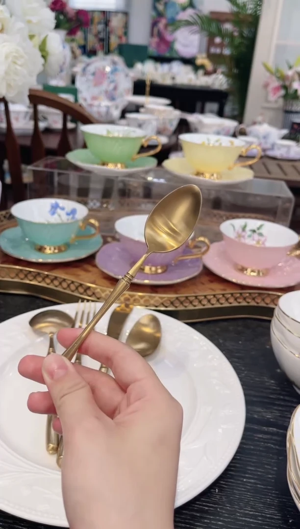 不锈钢小号勺1个