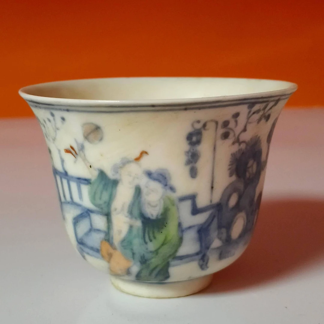 3519清晚期 青花人物故事图压手杯