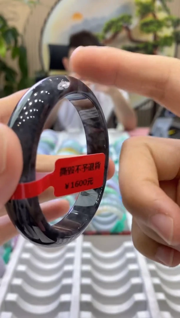 翡翠手镯未镶嵌3968