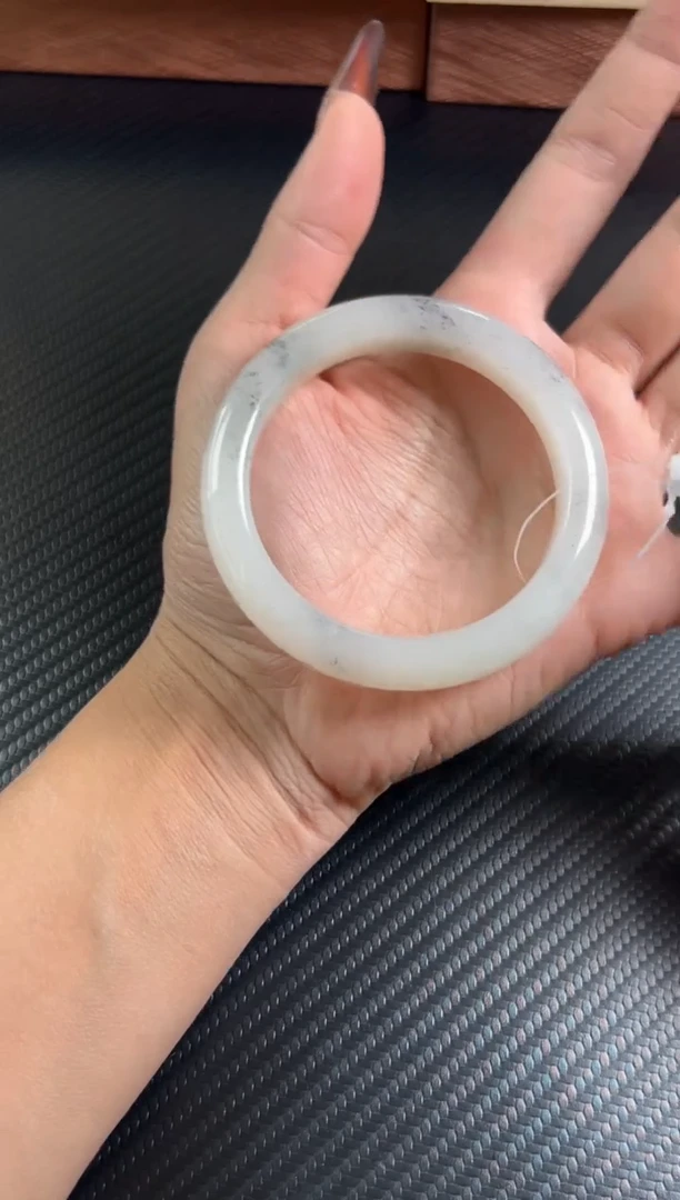 未镶嵌手镯和田玉和田黑山微色差57+mM